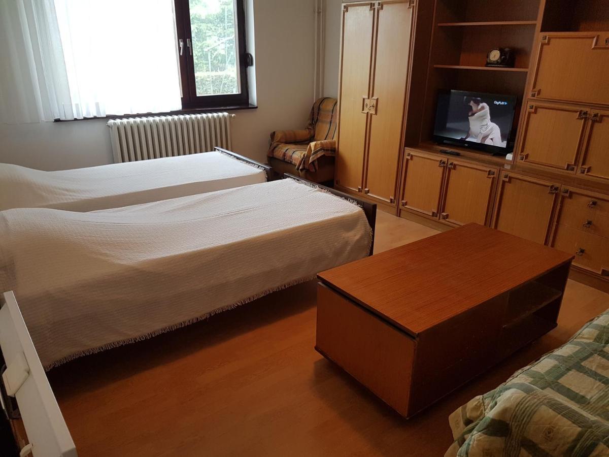 Dass Apartmani Баня-Лука Экстерьер фото